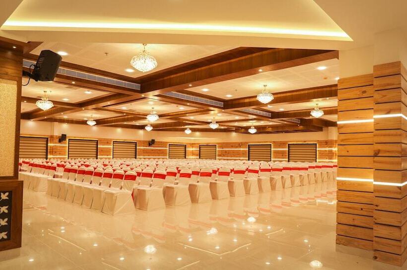 فندق Kabani Palace