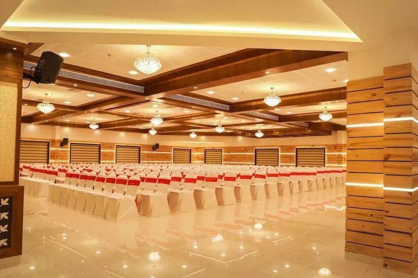 Hotelli Kabani Palace