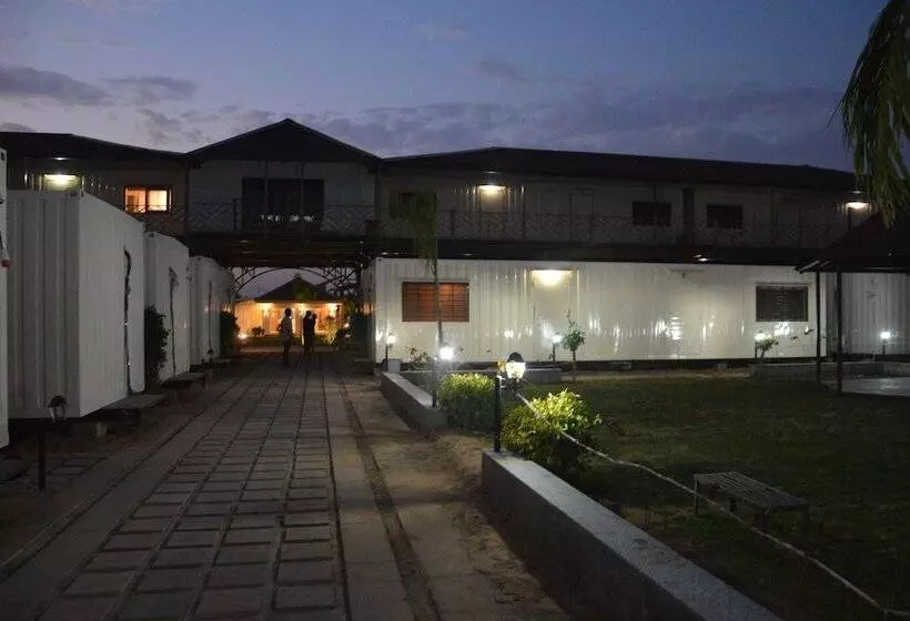 Hotelli Kiri Container Resort