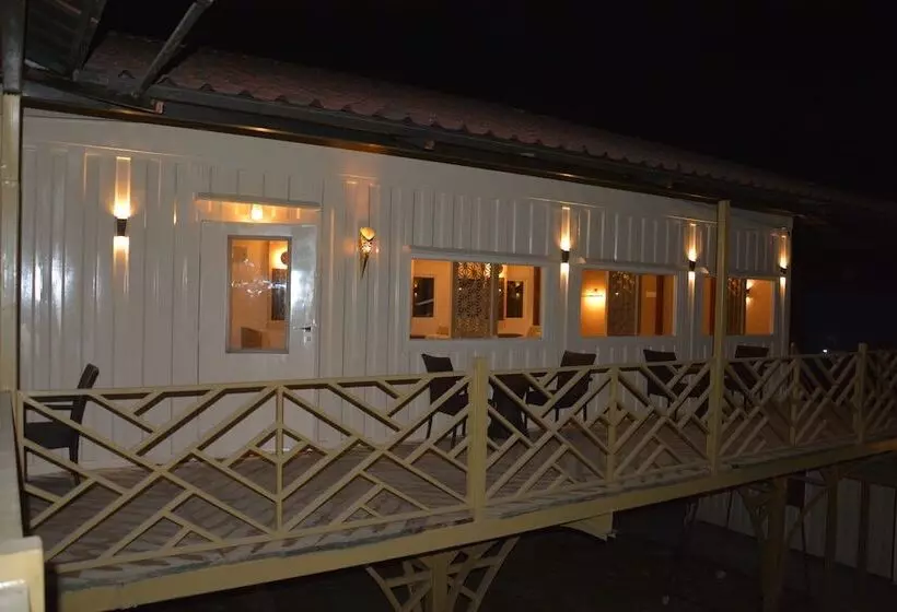 Hotelli Kiri Container Resort
