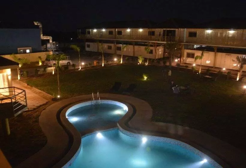 Hotelli Kiri Container Resort