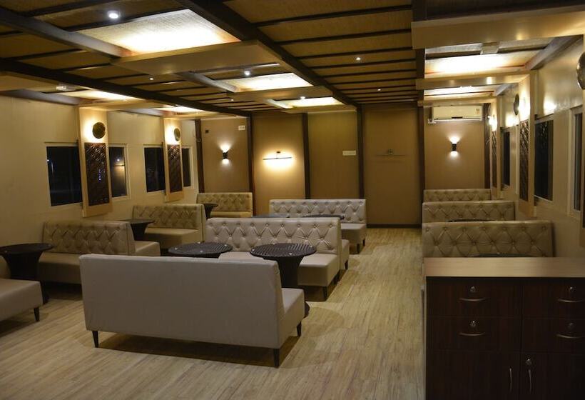 Hotel Kiri Container Resort