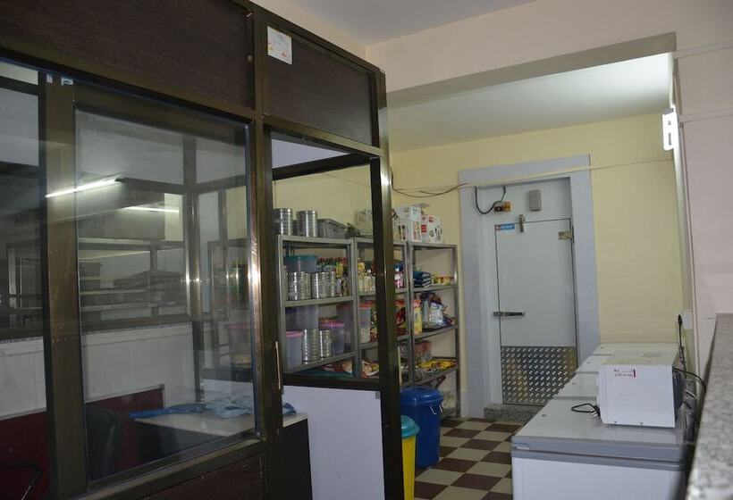 Hotel Kiri Container Resort