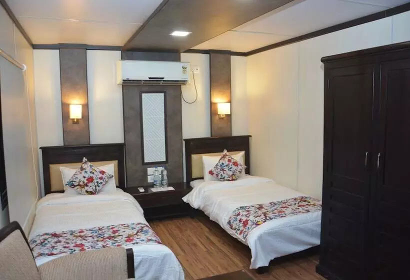 Hotelli Kiri Container Resort