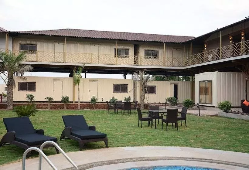 Hotelli Kiri Container Resort