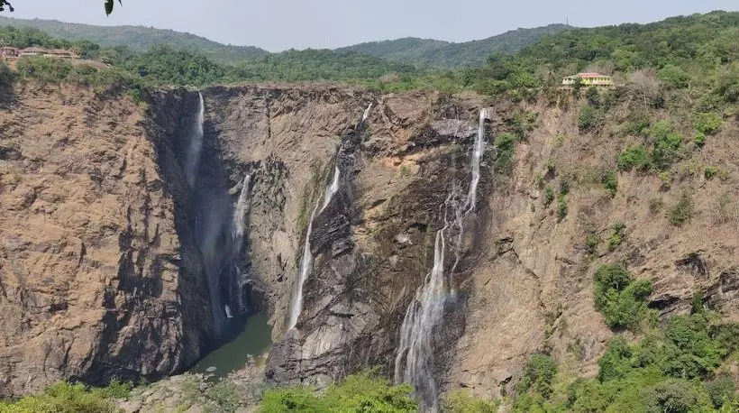 ホテル Paradise Wild Hills Kodachadri