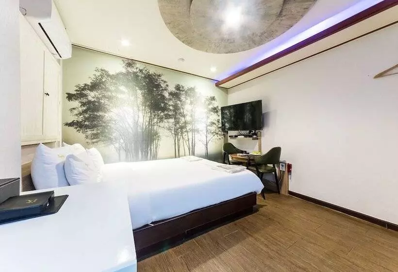 هتل Pocheon Royal