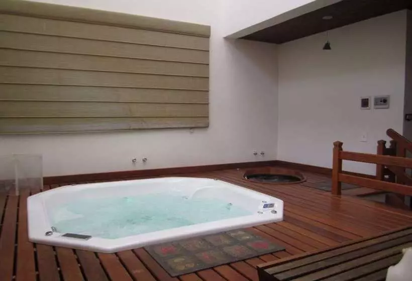 Hotelli Pousada Fênix