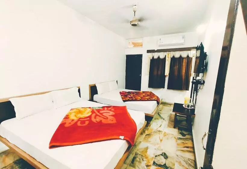 Hotelli Radhika Palace