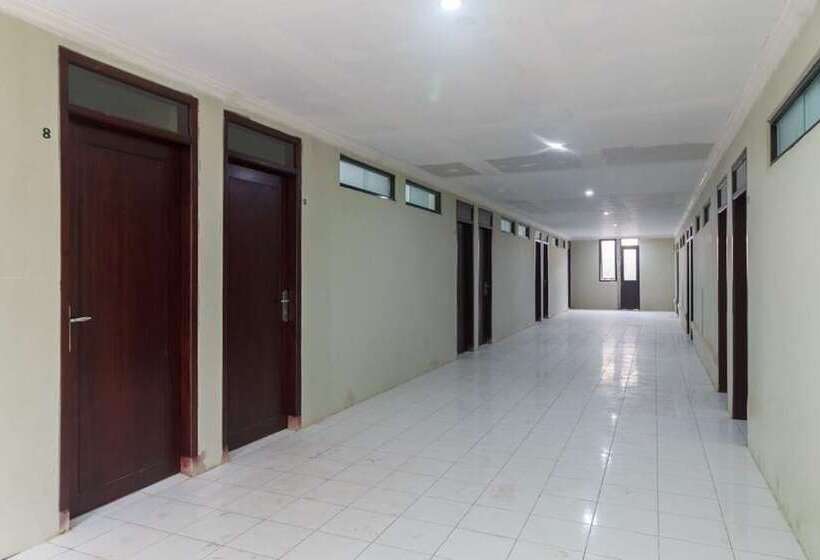 فندق Reddoorz Near Cikampek Mall Karawang
