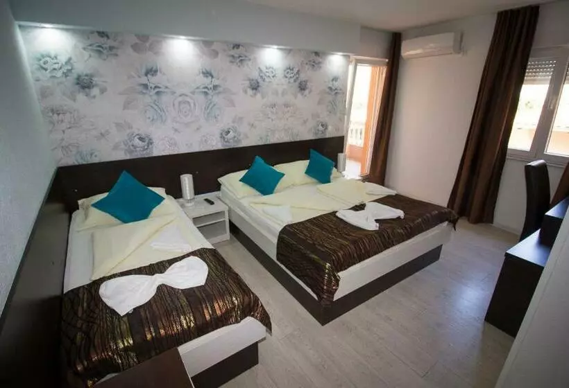 هتل Villa Nadin