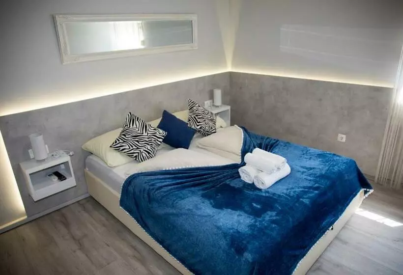 هتل Villa Nadin