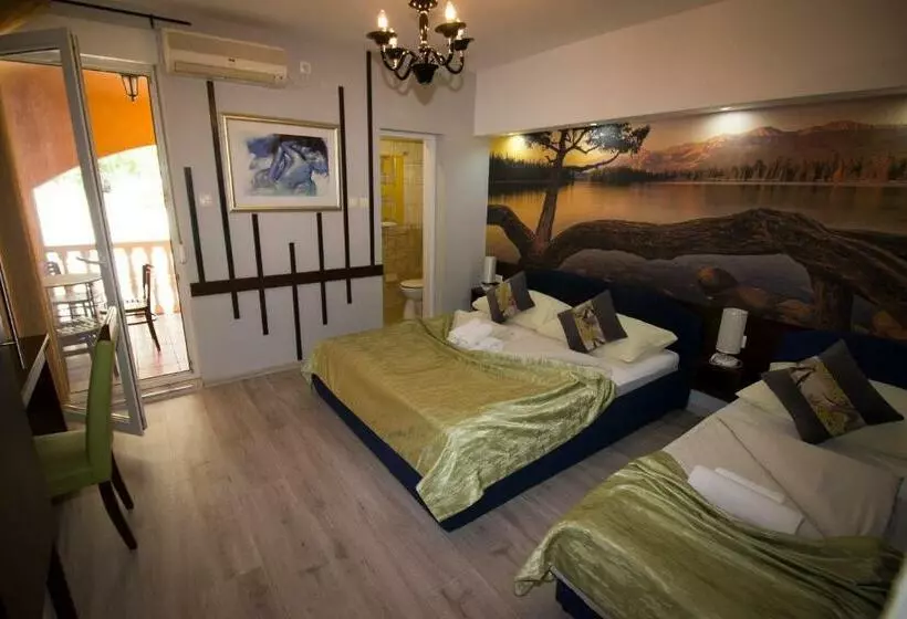 هتل Villa Nadin