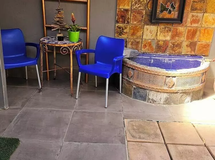 Majatalo 51 On Church Guesthouse