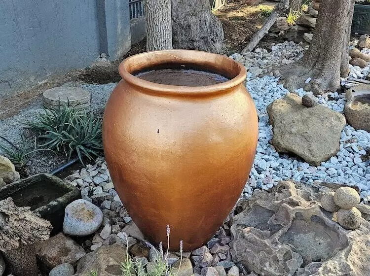 Majatalo 51 On Church Guesthouse