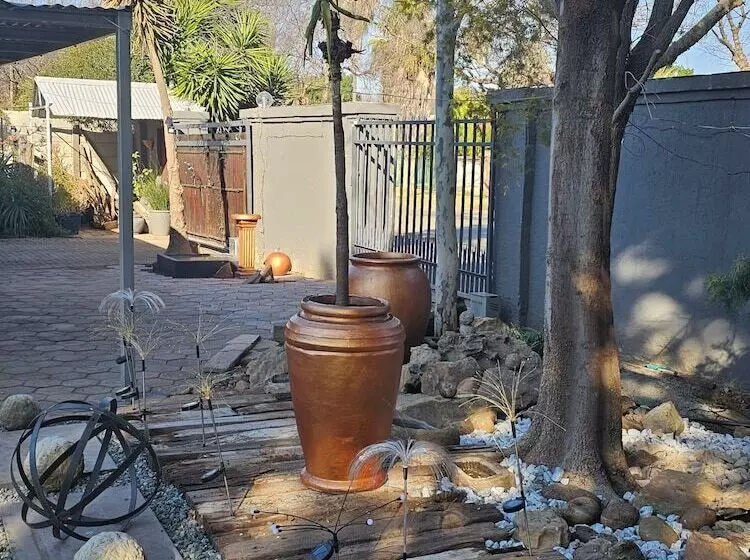 Majatalo 51 On Church Guesthouse