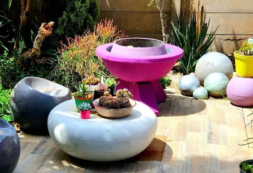 Majatalo 51 On Church Guesthouse