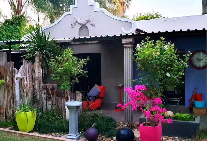 Majatalo 51 On Church Guesthouse