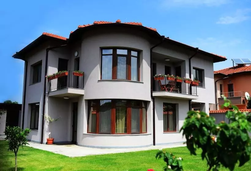 ペンション Katerina Guest House