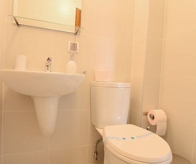 פנסיון Katerina Guest House