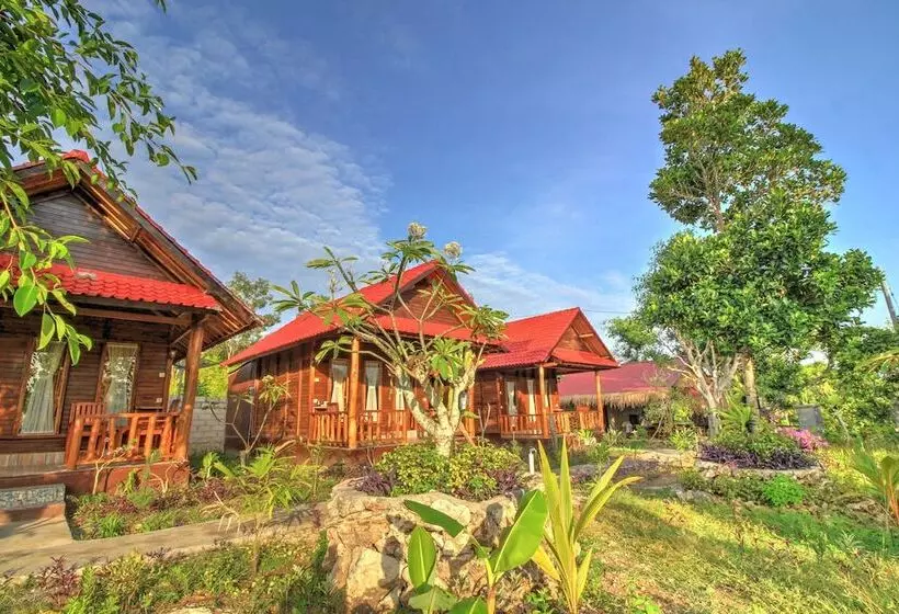 Aamiaismajoitus (B&B) Ayu Hill Bungalows