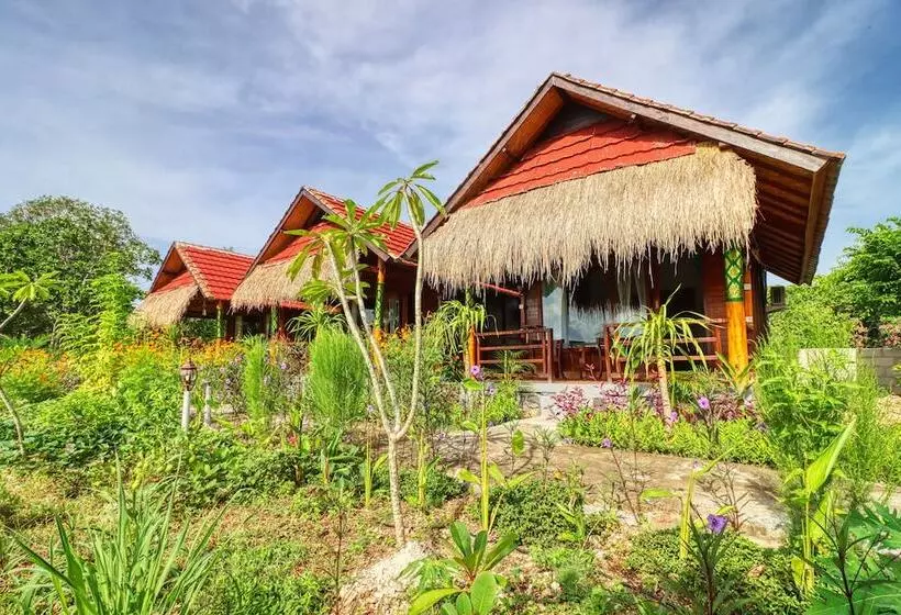Aamiaismajoitus (B&B) Ayu Hill Bungalows