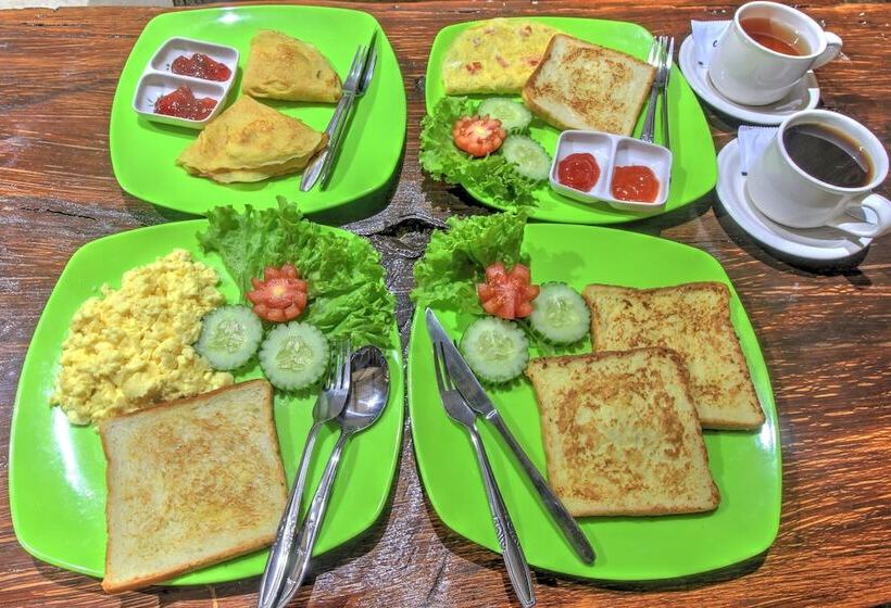 ベッドアンドブレックファースト Ayu Hill Bungalows