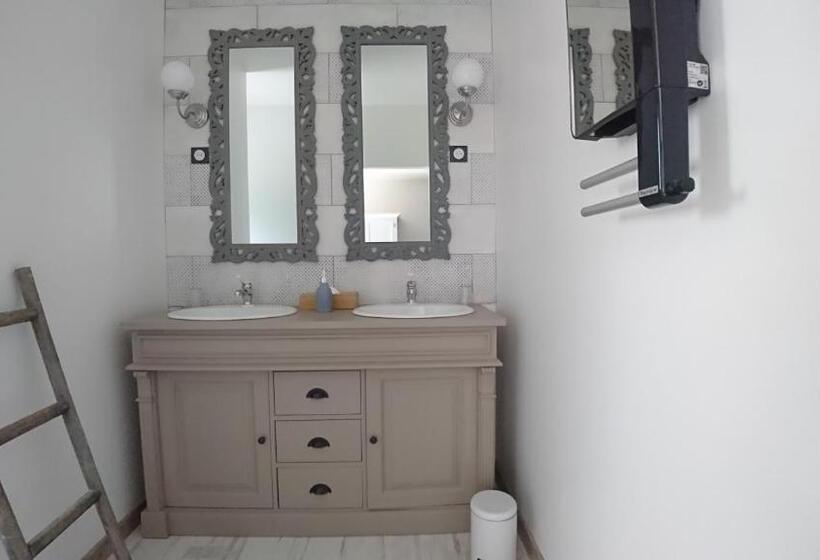 민박 Domaine Du Bois Seguin