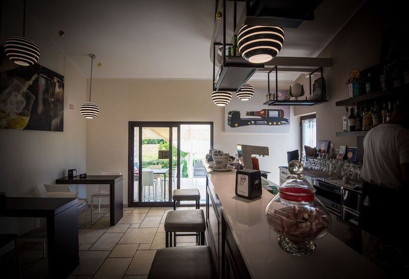 ベッドアンドブレックファースト Locanda Del Pino