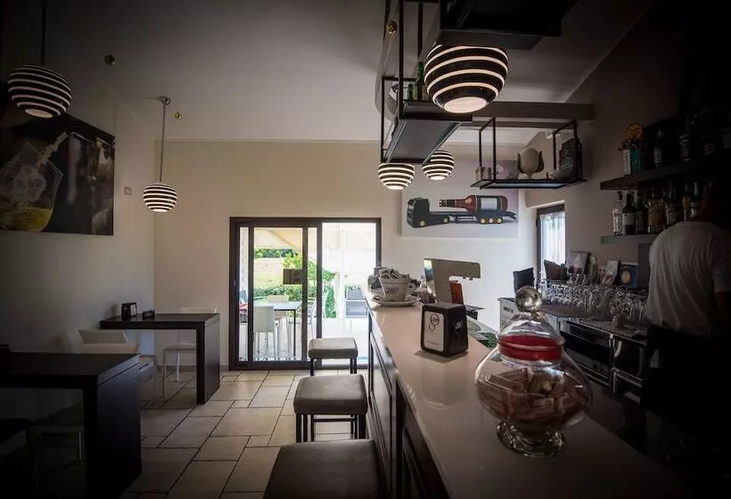 Aamiaismajoitus (B&B) Locanda Del Pino