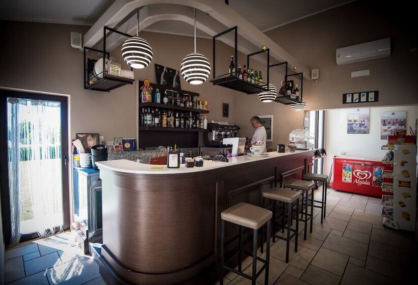 ベッドアンドブレックファースト Locanda Del Pino