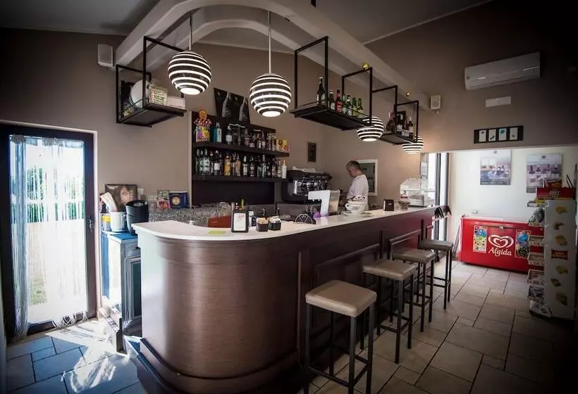 Aamiaismajoitus (B&B) Locanda Del Pino