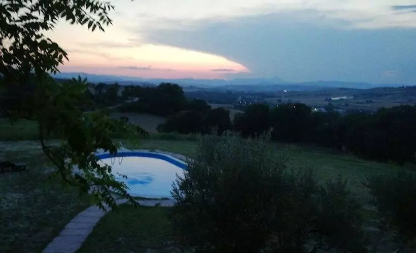 Aamiaismajoitus (B&B) Paglia E Fieno