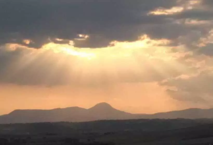 Aamiaismajoitus (B&B) Paglia E Fieno