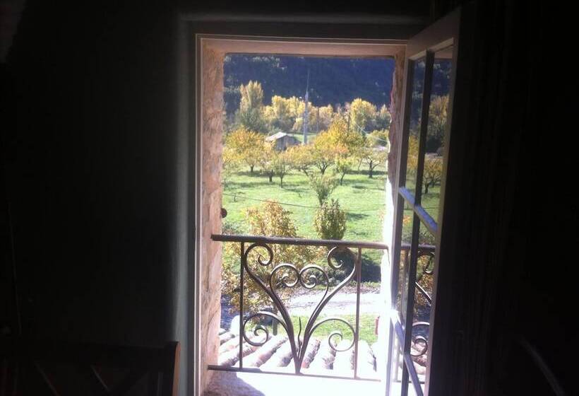 Bed and Breakfast Saint Antonin Chambre D Hotes