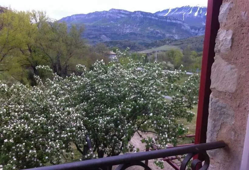 Aamiaismajoitus (B&B) Saint Antonin Chambre D Hotes