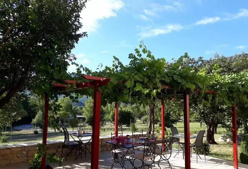 Aamiaismajoitus (B&B) Saint Antonin Chambre D Hotes