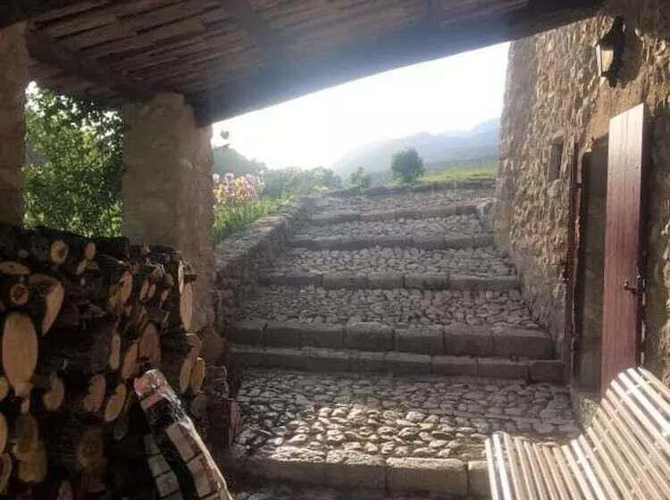 Aamiaismajoitus (B&B) Saint Antonin Chambre D Hotes