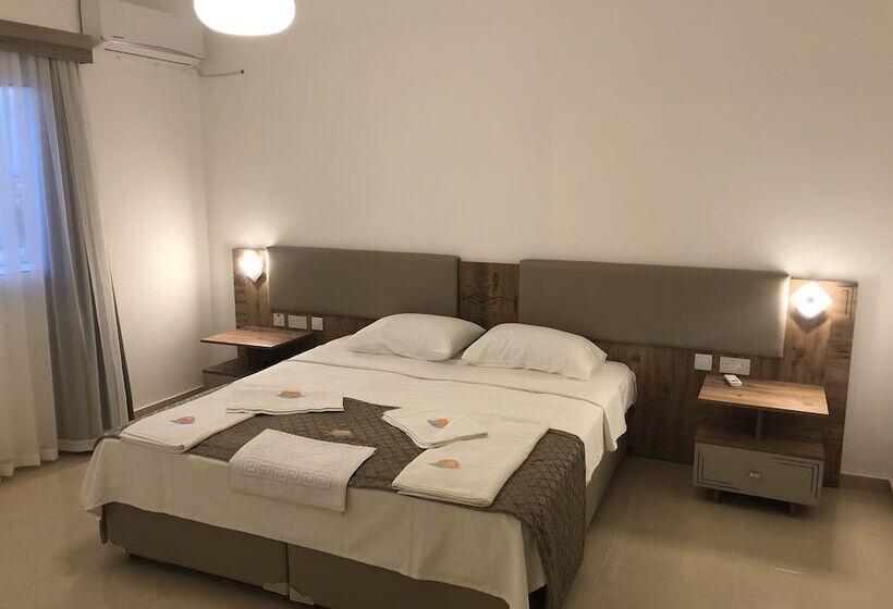 Deniz Airport Suites