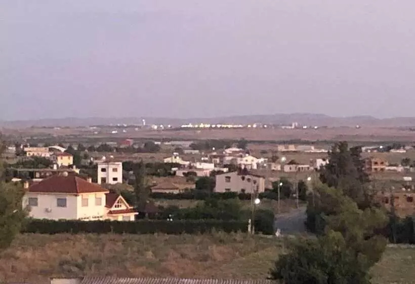 Deniz Airport Suites