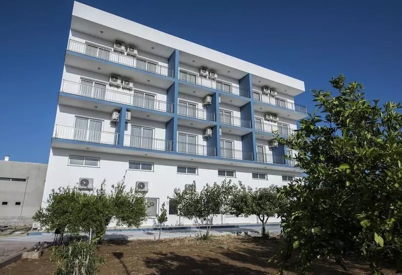 Deniz Airport Suites