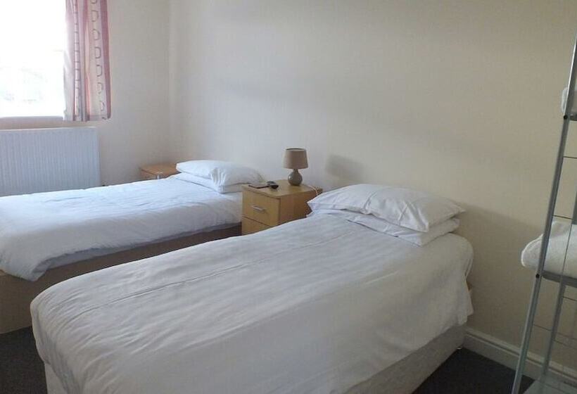 여관 The Watermans Arms