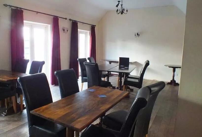 簡易ホテル The Watermans Arms