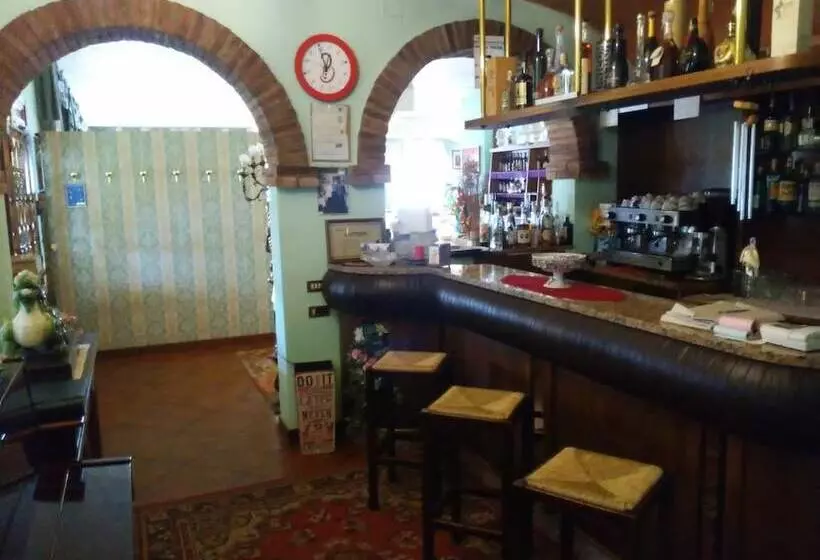 ホテル Albergo Ristorante La Campagnola