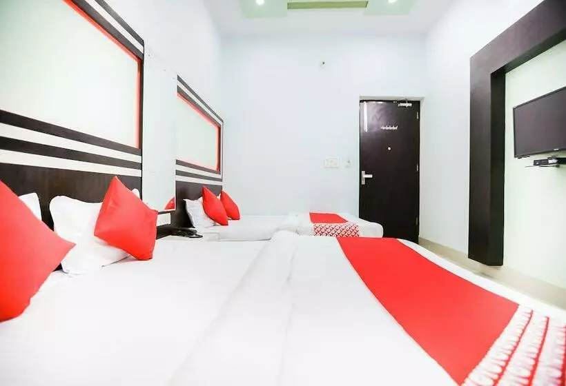ホテル Azad Garden By Oyo Rooms