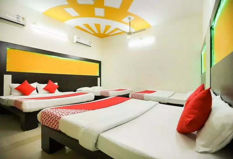 ホテル Azad Garden By Oyo Rooms