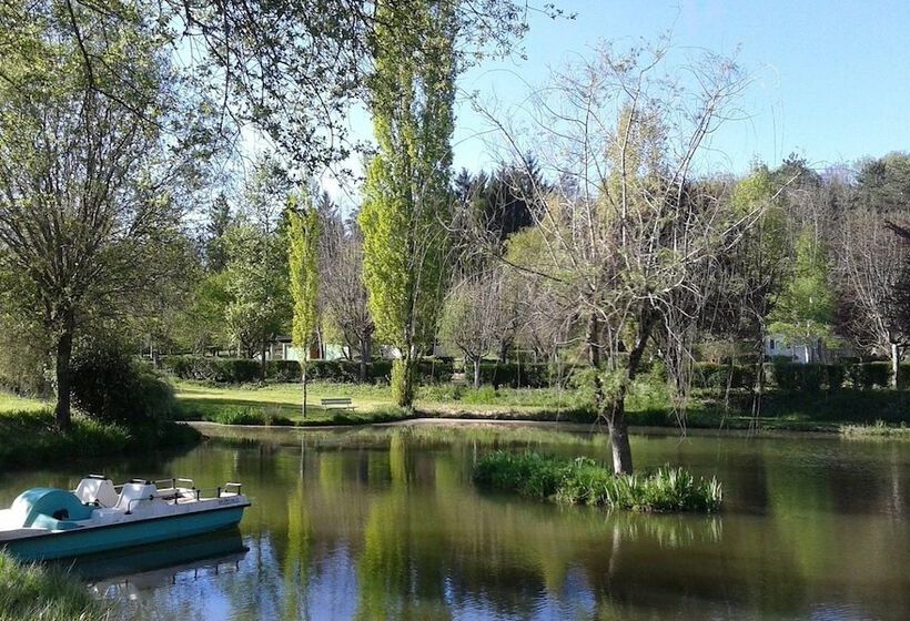 בית מלון כפרי Camping Le Repaire   Tente Aménagée