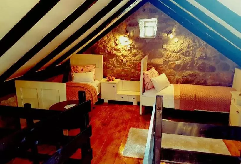 Hotelli Ethno Village Kokorici