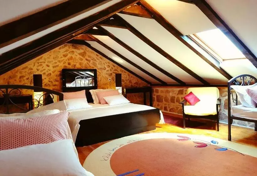 Hotelli Ethno Village Kokorici