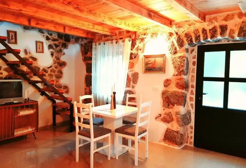 Hotelli Ethno Village Kokorici